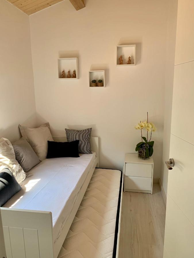 Flat In Girona City Centre - 5 Mins From Old Town And Train Station Kültér fotó